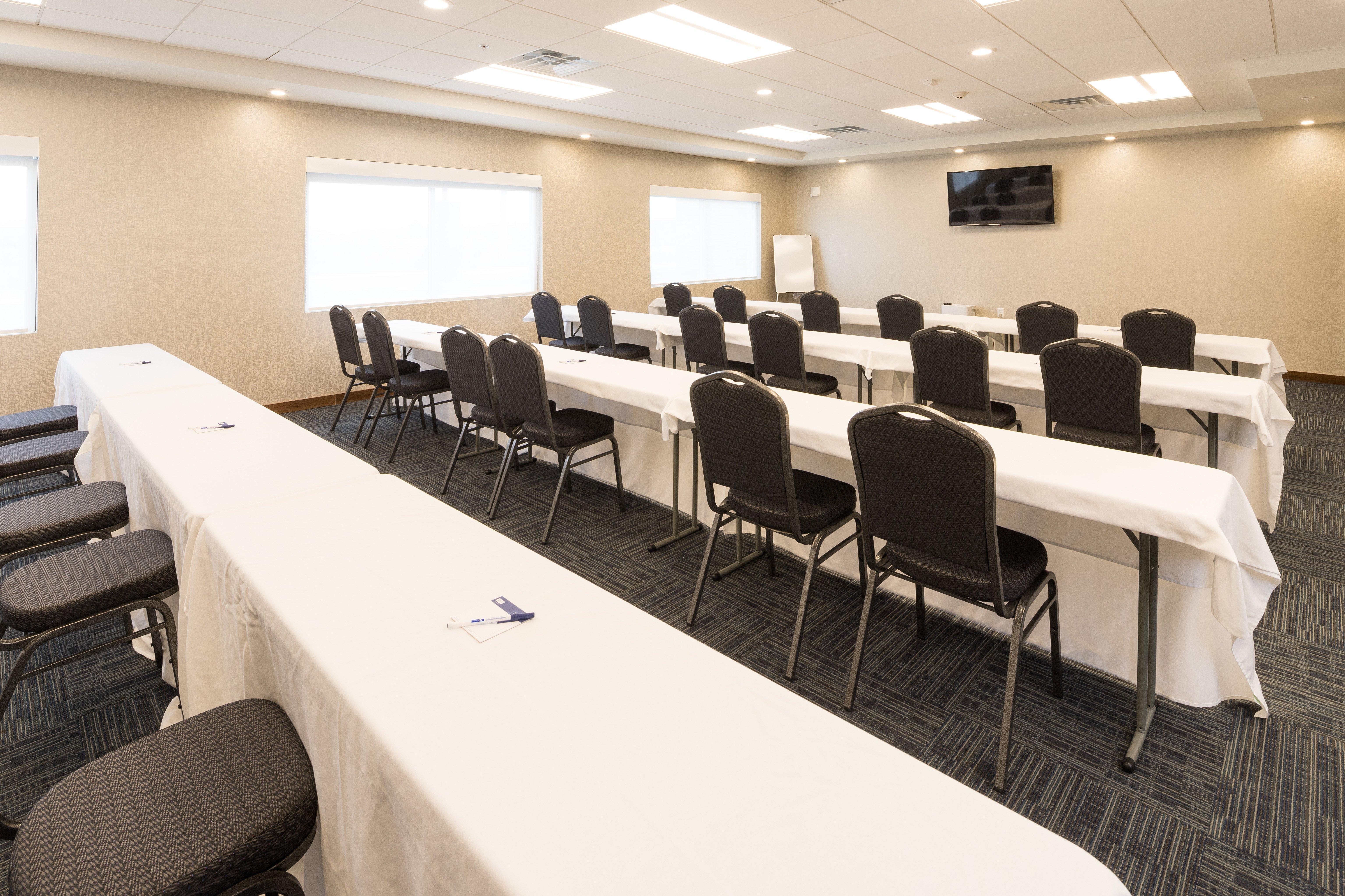 Holiday Inn Express & Suites - Auburn By Ihg Exteriér fotografie