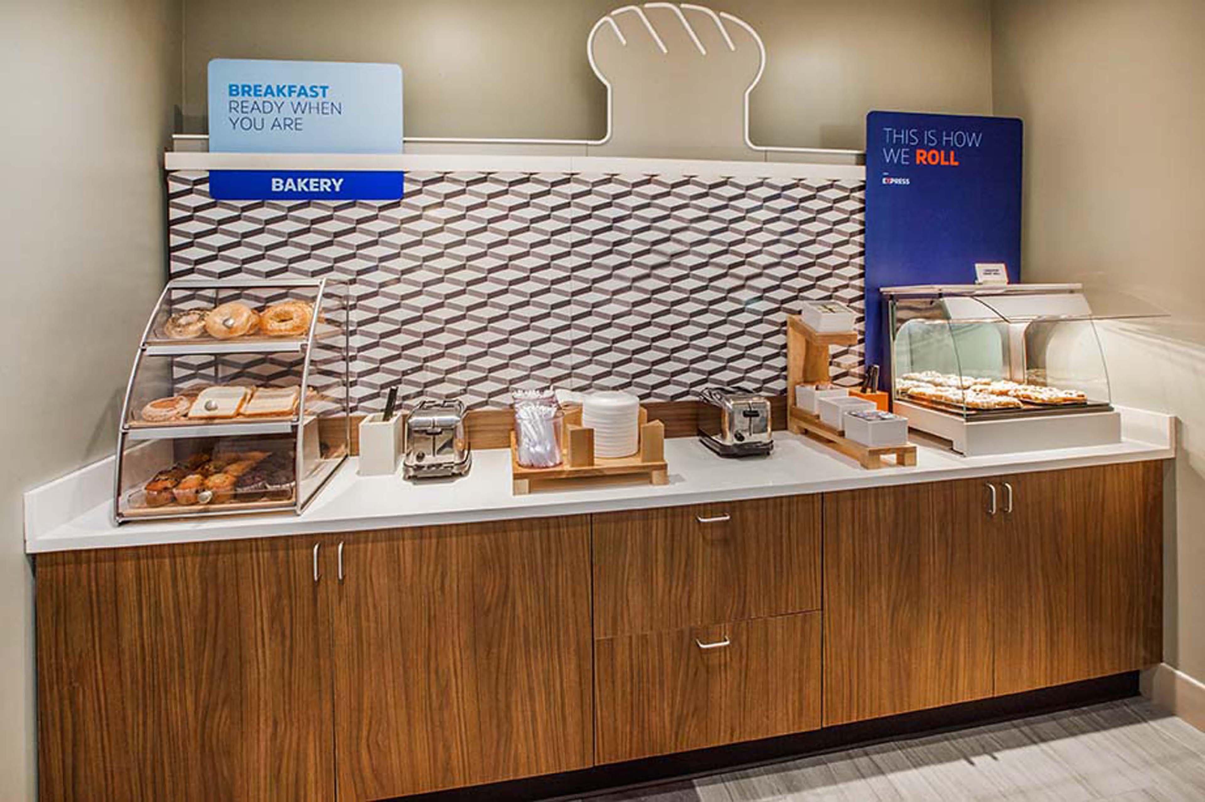 Holiday Inn Express & Suites - Auburn By Ihg Exteriér fotografie